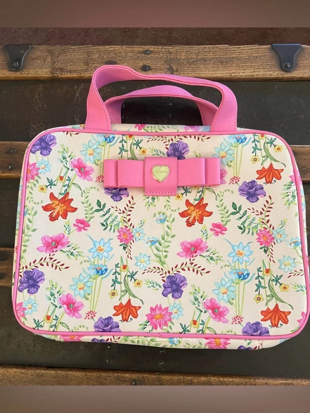 Betsey Johnson Floral Pink Bow makeup case